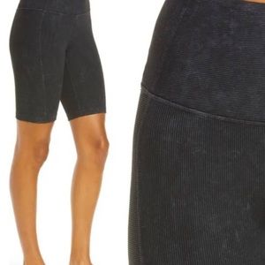 Zella High Waist Biker’s Short in distressed black